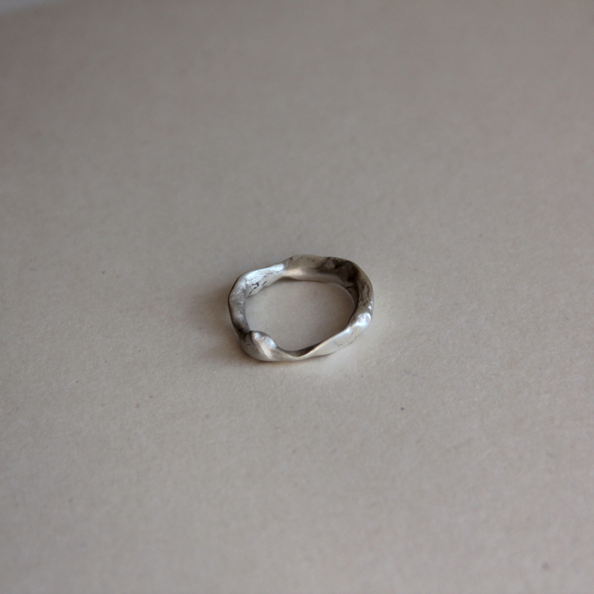 molten silver ring size xxxx