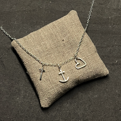 halsband TRO, HOPP & KÄRLEK