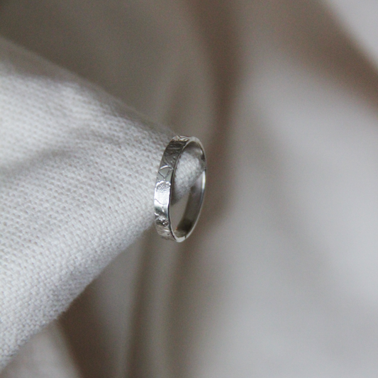 smal ring BLOMSTER