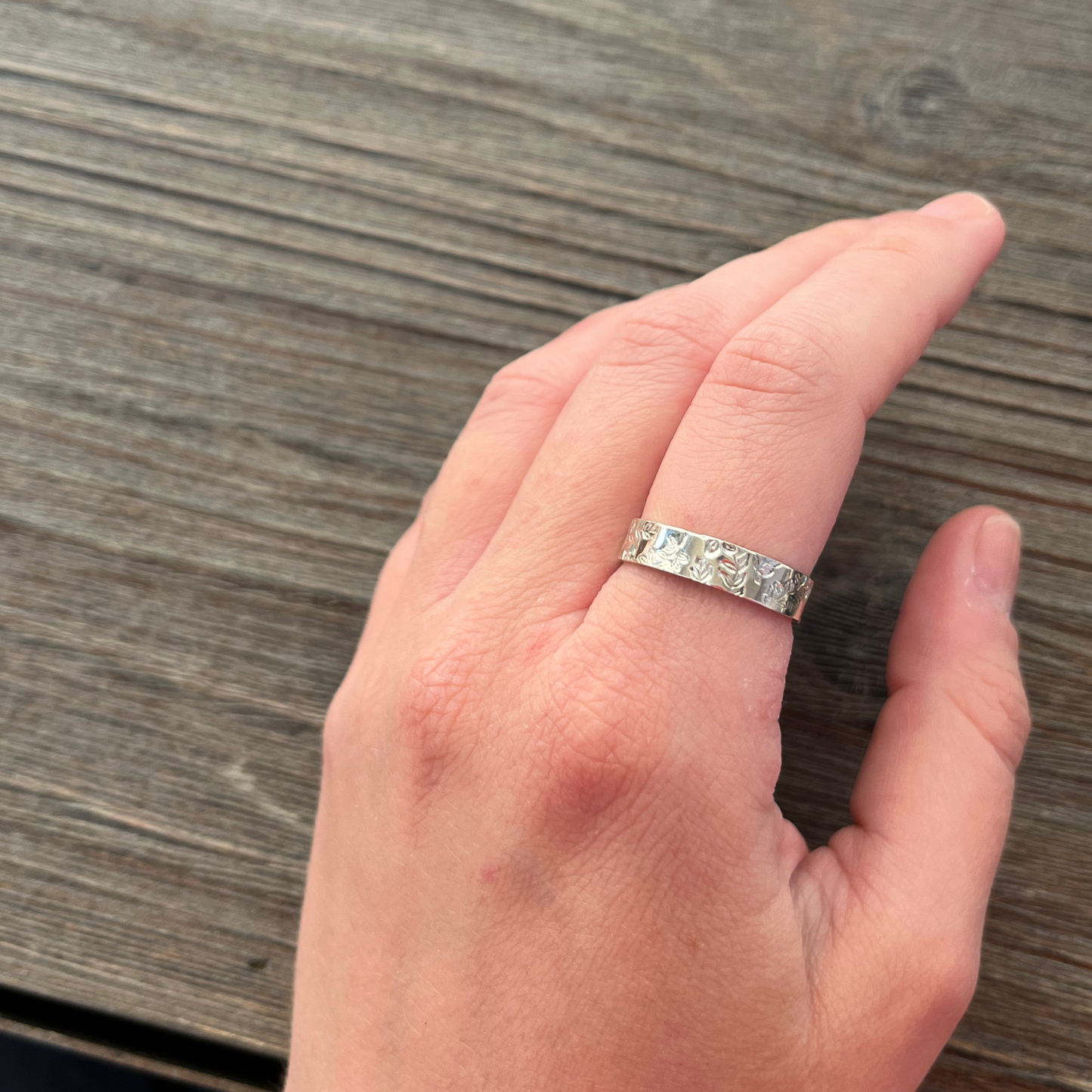 bred ring GRÖNSKA
