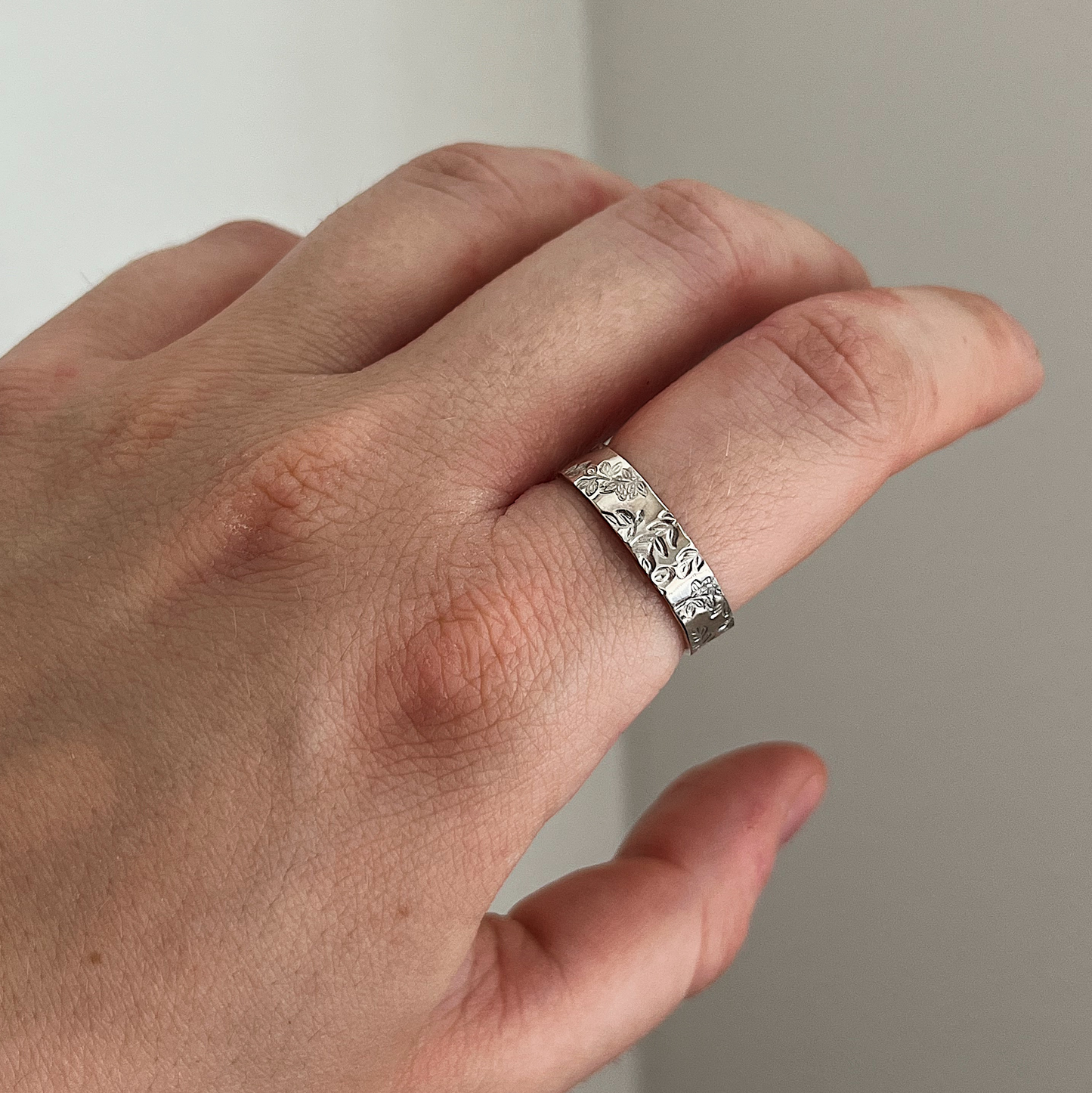bred ring GRÖNSKA